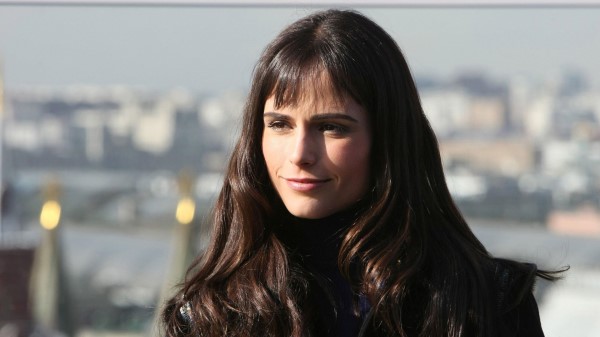 Jordana Brewster With Bangs Wallpaper