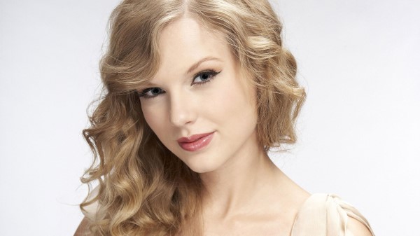 Splendid Taylor Swift Wallpaper