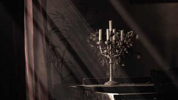 Candles Piano Rays Wallpaper