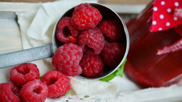 Raspberry Berry Ripe Juicy Appetizing wallpaper