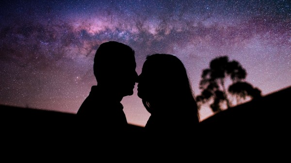 Couple Kiss Starry Sky Love Tenderness Romance Wallpaper