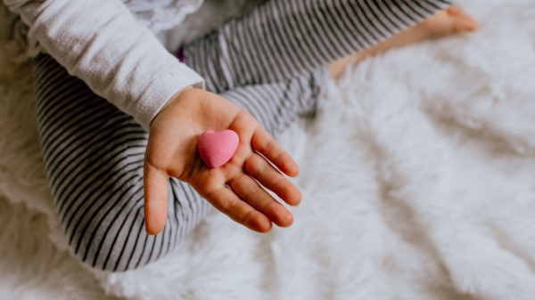 Hand Heart Love wallpaper