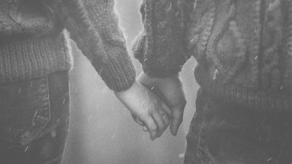 Hands Couple Bw wallpaper