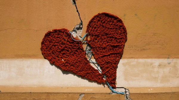 Heart Love Threads Wallpaper