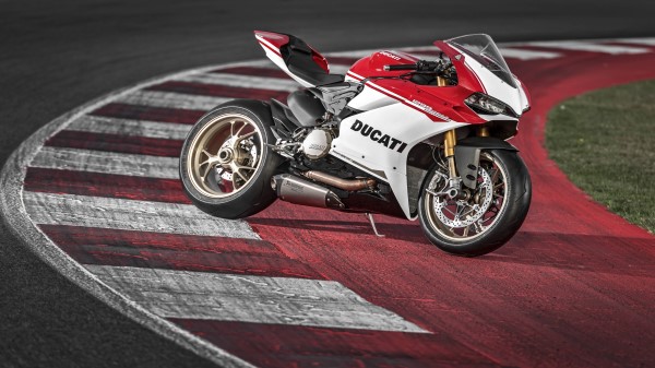 Ducati 1299 Panigale S 2016 Qhd Wallpaper