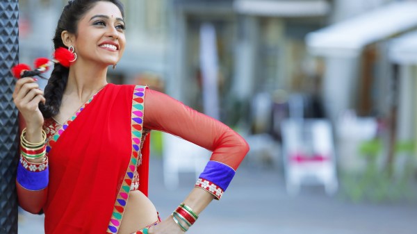 Regina Cassandra 8k wallpaper