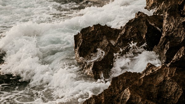 Waves Rocks Sea Wallpaper