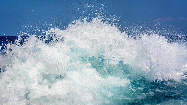 Waves Sea Surf Spray Wallpaper