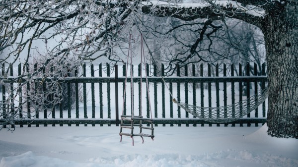 Winter Swing Snow Wallpaper