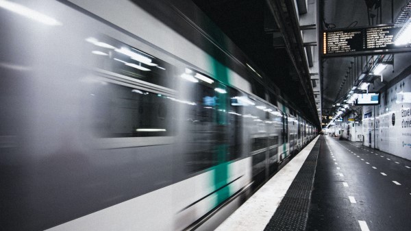 Train Subway Movement wallpaper