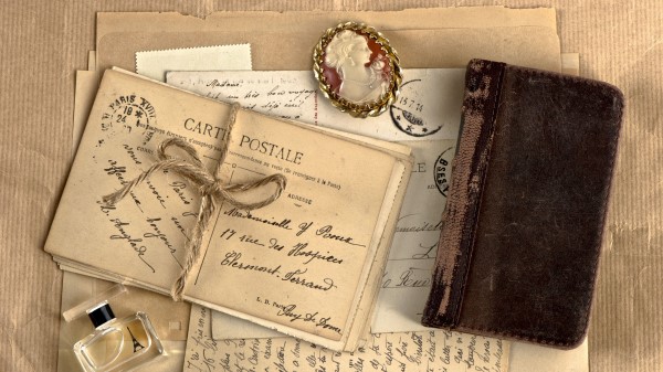 Vintage Notebook Locket Perfume Writing Retro Wallpaper