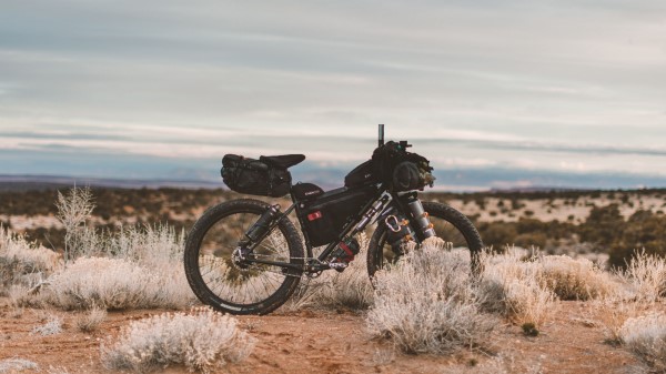 Bicycle Desert Wheels Wallpaper