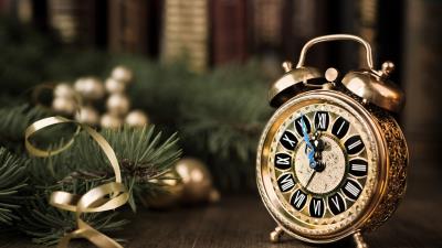 Antique Alarm clock gold wallpaper