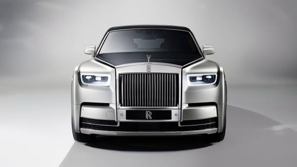 2017 Rolls Royce Phantom Wallpaper