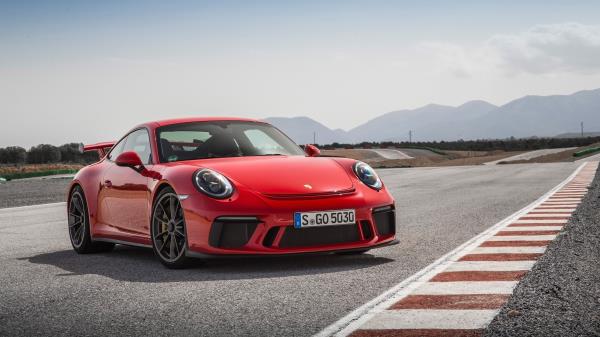 2018 Porsche 911 Gt3 Guards Red Wallpaper