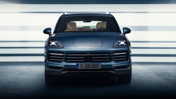 2018 Porsche Cayenne Wallpaper