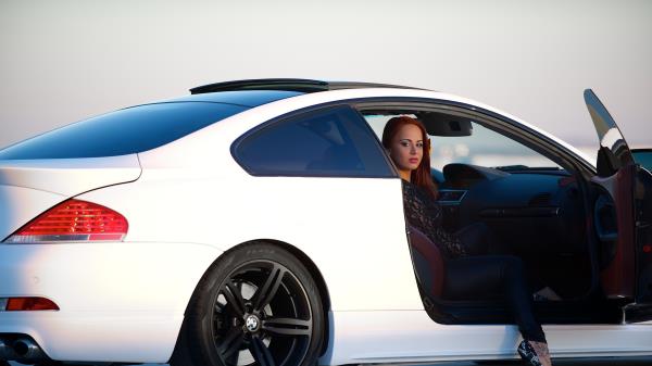 Bmw M6 E63 White Side View Woman Wallpaper