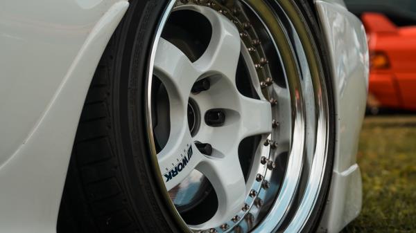 Car White Wheel Image wallpaper