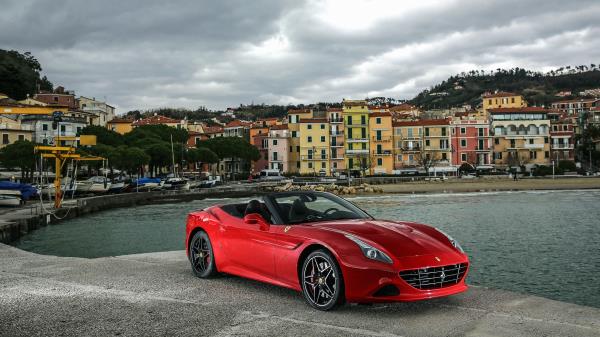 Ferrari California Red Side View wallpaper