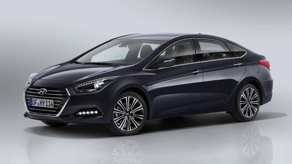 Hyundai I40 Sedan Side View wallpaper