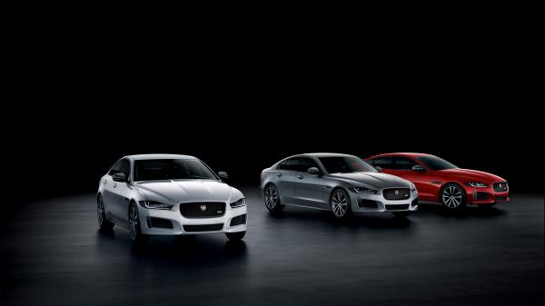 Jaguar Xe 300 Jaguar Sports wallpaper