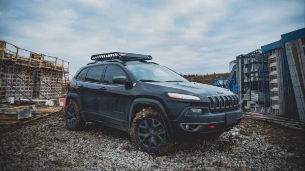 Jeep Suv Side View Mud Wallpaper