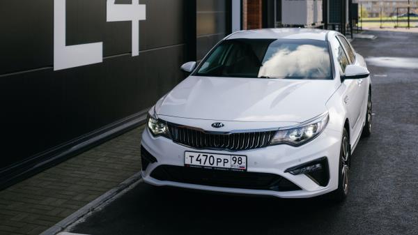 Kia Car Front View wallpaper