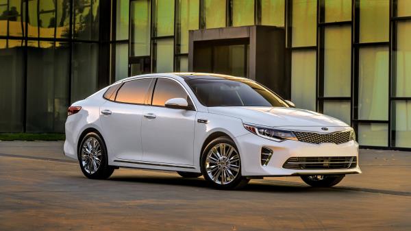 Kia Optima White Side View Wallpaper