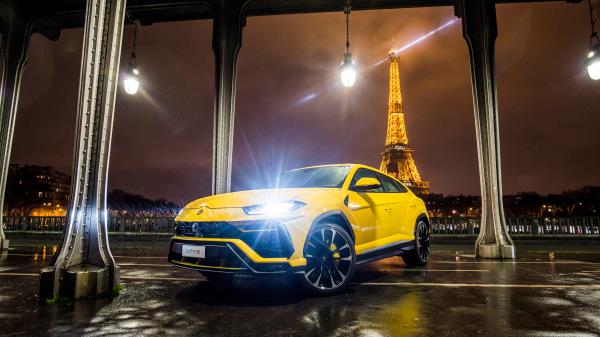 Lamborghini Urus 2018 V7 wallpaper