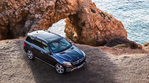 Mercedes Amg Gle 63 S Vid Sverkhu Wallpaper