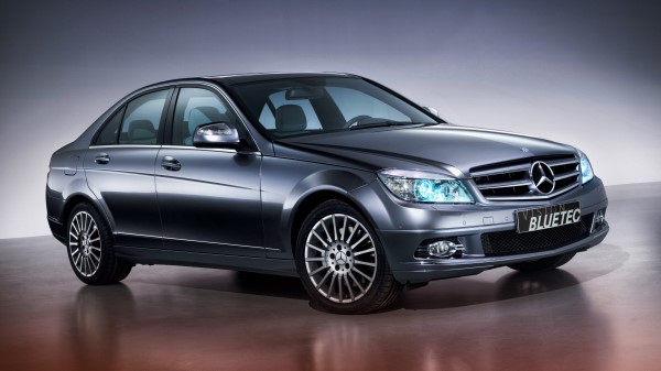 Mercedes Benz C 220 Bluetec Front View Wallpaper
