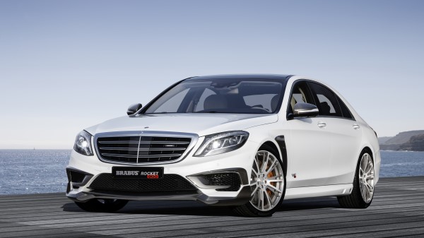 Mercedes Brabus Rocket 900 W222 2015 Front View White Wallpaper