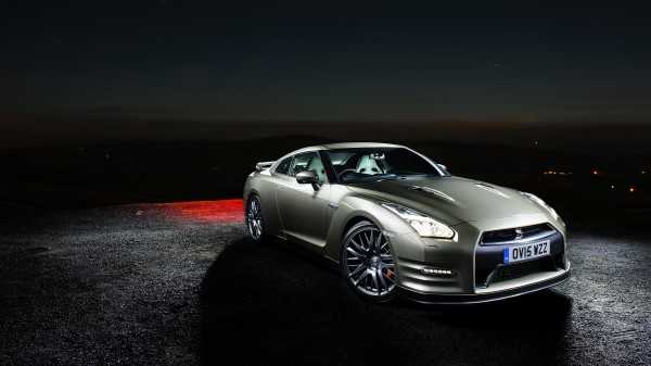 Nissan Gt R Side View Night wallpaper