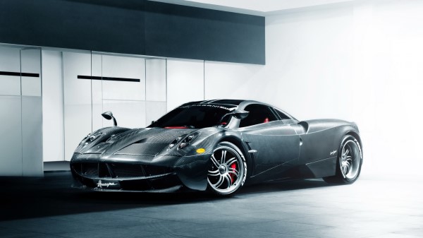 Pagani Huayra Side View wallpaper
