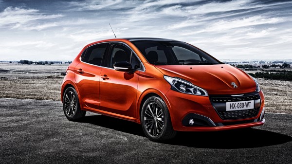 Peugeot 208 Red Side View wallpaper