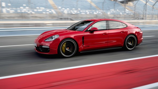 Porsche Panamera Gts 2018 Wallpaper