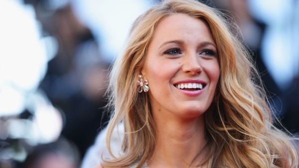 Blake Lively Closeup In 2018 Yc Wallpaper