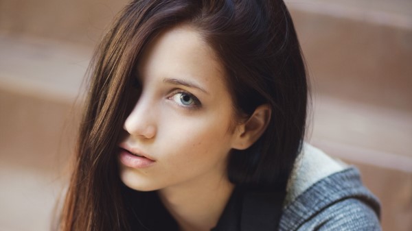 Emily Rudd 1 wallpaper