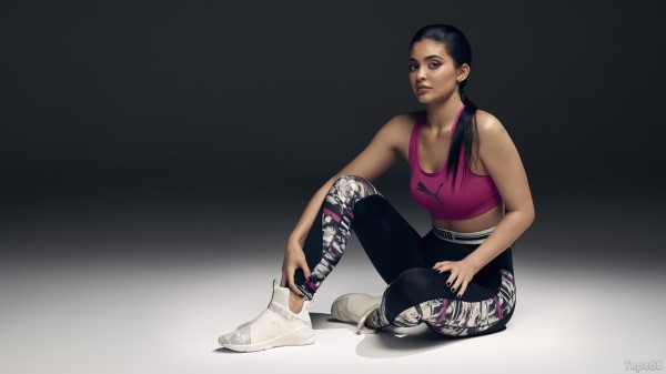 Kylie Jenner Puma Fierce 2017 Ly wallpaper