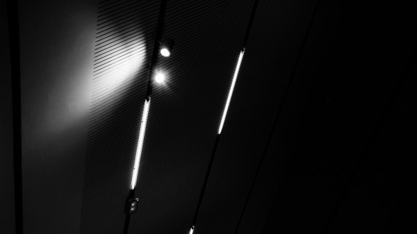 Lamp Bw Black wallpaper