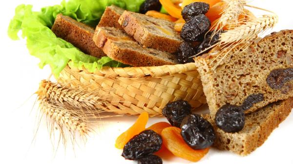 Bread Dried Fruit Dried Apricots Ears Basket Wallpaper