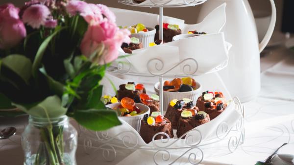 Cakes Dessert Serving Still Life Wallpaper