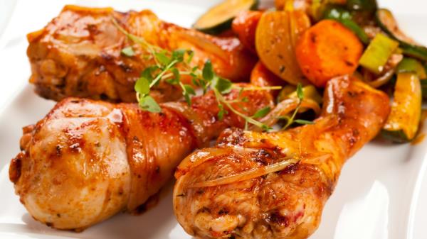 Chicken Legs Frying Vegetables Wallpaper