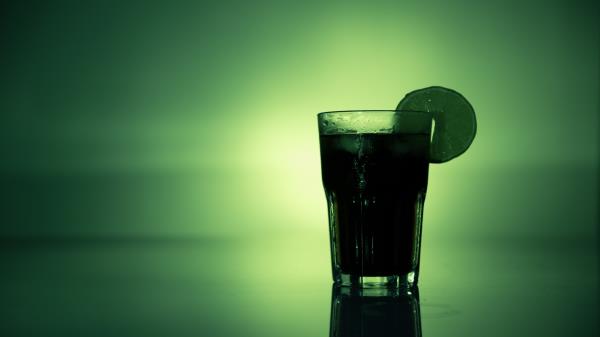 Cocktail Beverage Lime Shadows Wallpaper