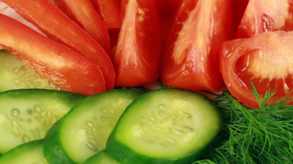 Cucumbers Tomatoes Plate Dill wallpaper