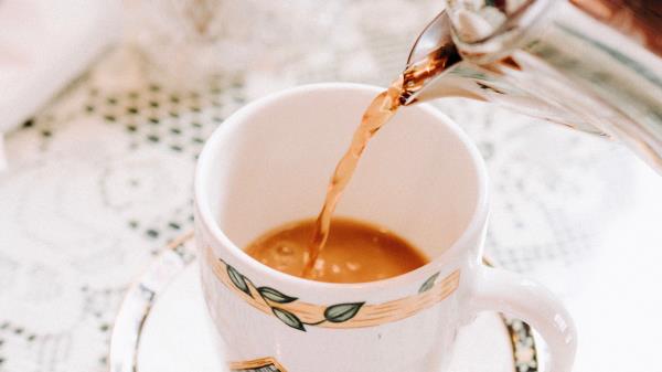 Cup Tea Pour Wallpaper