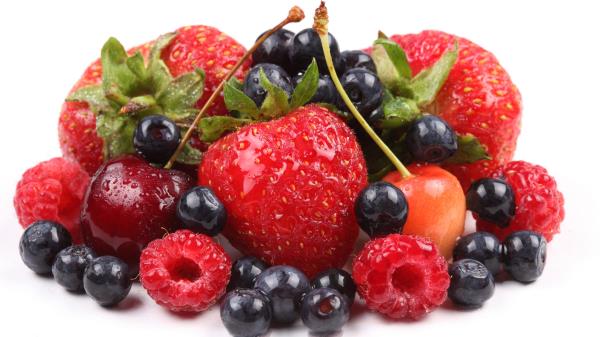 Currants Cherries Strawberries Raspberries wallpaper