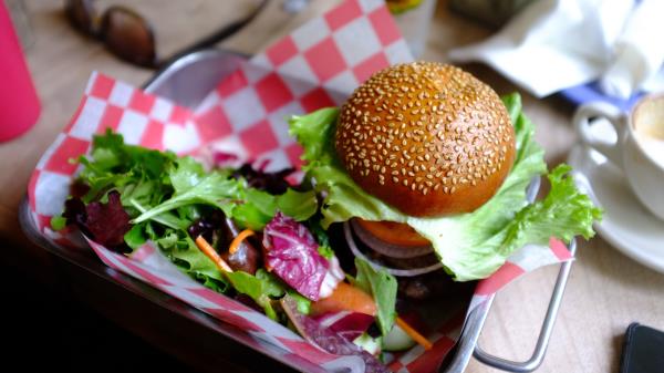 Hamburger Vegetables Fast Foods Wallpaper