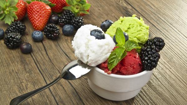 Ice Cream Assorted Beads Spoon Berries Blueberries Blackberries Strawberries Dessert wallpaper