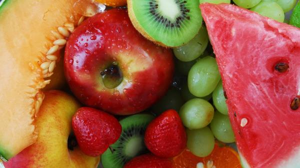 Kiwi Watermelon Grapes Apples Strawberries Wallpaper